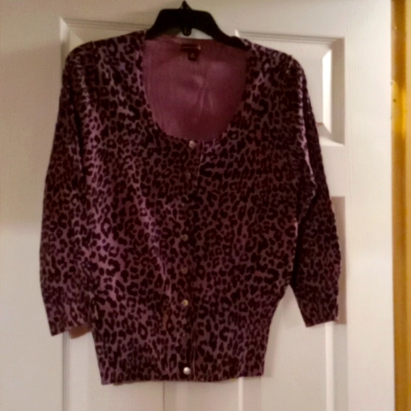 Lightweight button sweater- purple and blk - Picture 1 of 1